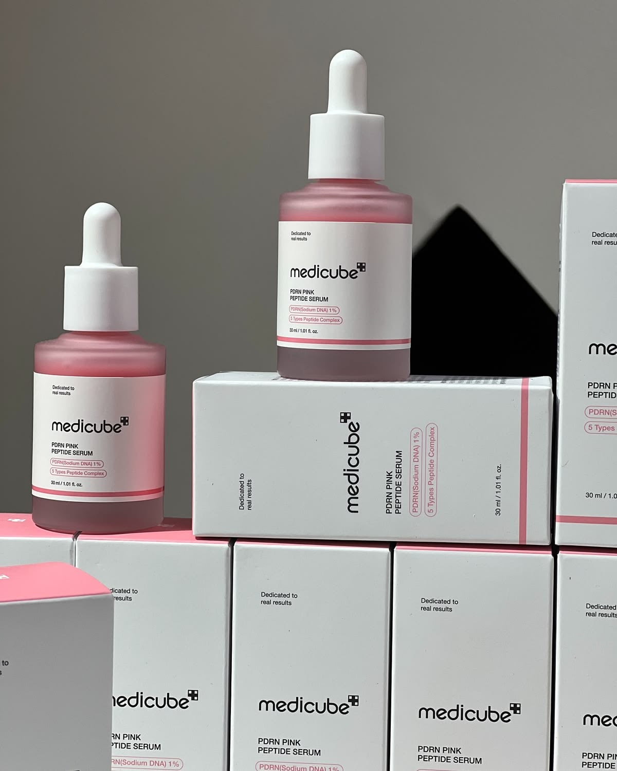 Medicube PDRN Pink Peptide Serum